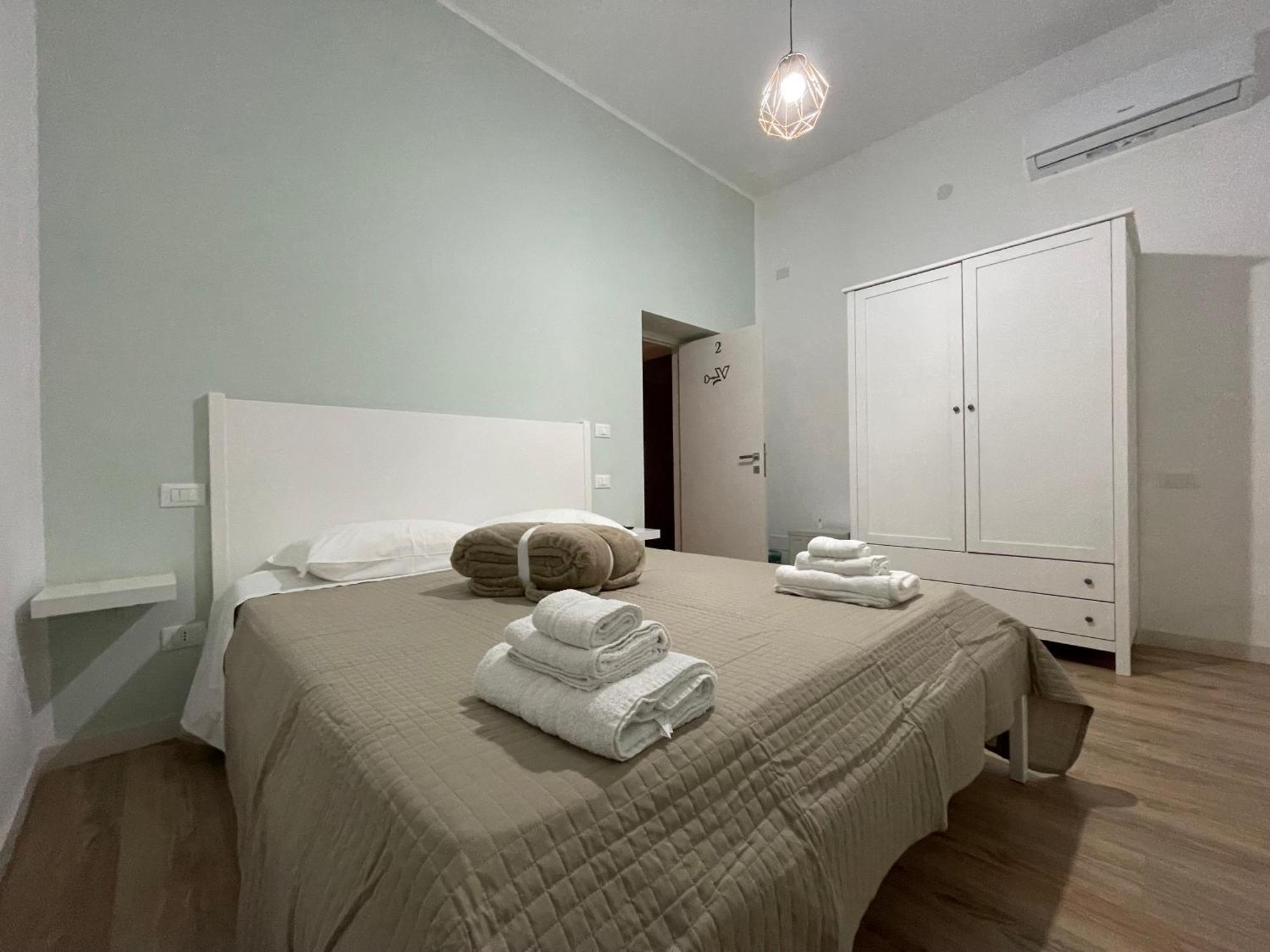 Bed and Breakfast Le Stanze Di Max Termoli Exterior foto